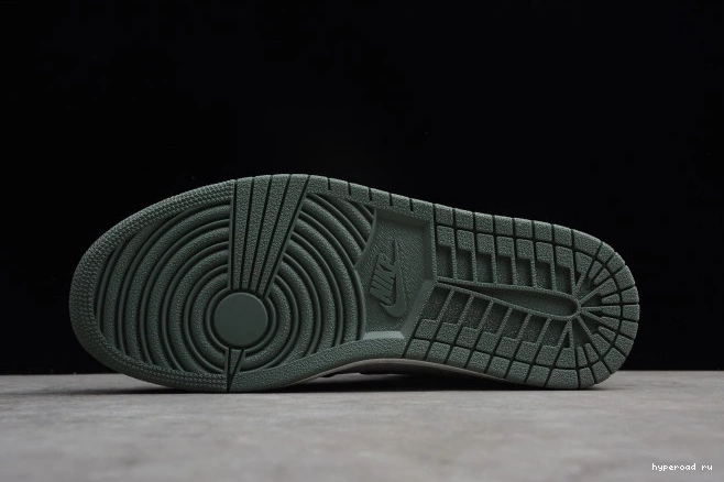 High 1 Retro OG Clay 555088-135 Jordan Green Air 0813